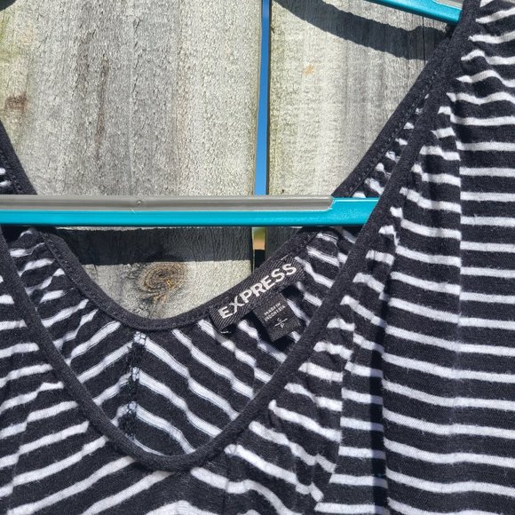 Express Short Sleeve V Neck Striped Dolman Shirt.  Size small - Picture 4 of 4